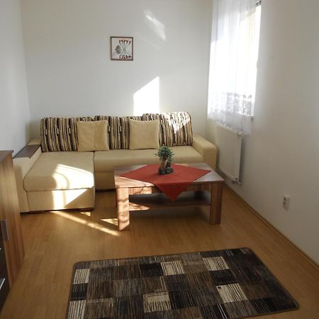 Motel Madona Banská Bystrica Exteriör bild